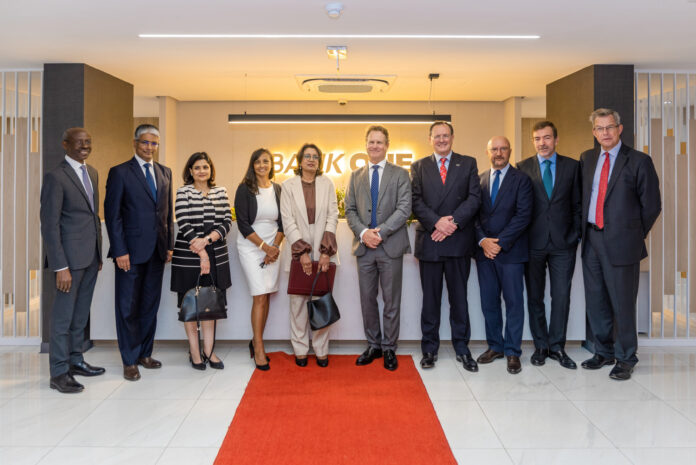 The Board Members of Bank One with Hemlata Sewraj-Gopal, Second Deputy Governor of the Bank of Mauritius and Jean Pierre Dalais, CIEL Group CEO in the centre