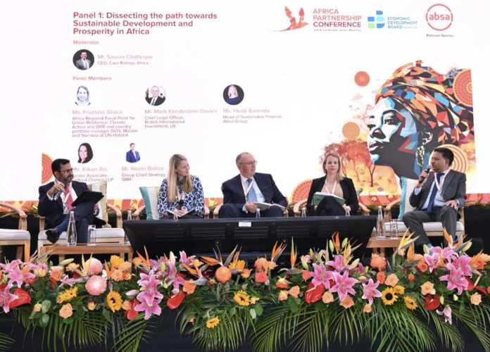 L to R: Moderator Saurav Chatterjee and speakers, Heidi Barends, Mark Kenderdine-Davies, Fruzsina Straus, & Nuvin Balloo